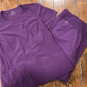 Cherokee Infiniti purple scrub top and pants no stains or tears. Great condition